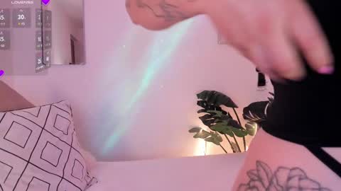 Chloe online show from March 1, 11:39 am