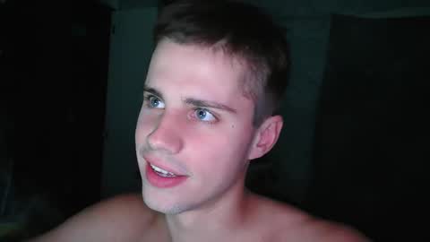 Snapshot of pusaprada chatting on September 12, 10:23 pm pusaprada online show from September 12, 10:23 pm