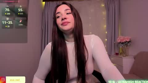 Snapshot of pussy__warrior chatting on February 28, 3:48 pm Eva  please thumbs up me  online show from February 28, 3:48 pm