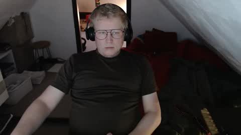 pussylovercb online show from April 30, 7:02 am