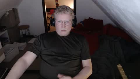 pussylovercb online show from April 30, 10:03 pm