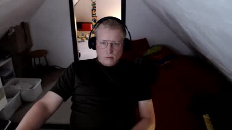 pussylovercb online show from June 2, 11:56 am