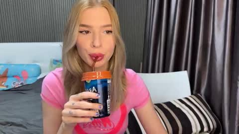 Lina online show from January 14, 8:50 pm