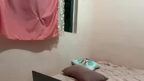 Sarah online show from October 6, 1:34 am