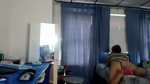 putiputi4u online show from June 17, 2:55 pm
