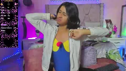 putinaicolls online show from November 6, 9:45 am