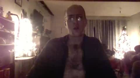 q2phq2ph online show from November 18, 10:18 am