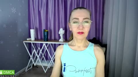 Snapshot of queen_a_n_i chatting on February 1, 12:04 pm A N I  Ill be here on December 1st online show from February 1, 12:04 pm