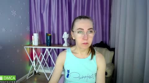 Snapshot of queen_a_n_i chatting on February 15, 8:22 am A N I  Ill be here on December 1st online show from February 15, 8:22 am