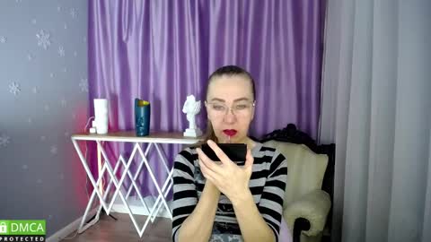 Snapshot of queen_a_n_i chatting on January 30, 8:54 am A N I  Ill be here on December 1st online show from January 30, 8:54 am