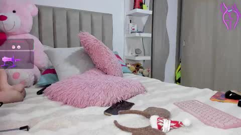  QUEEN ANTONELLA  online show from November 12, 12:35 am