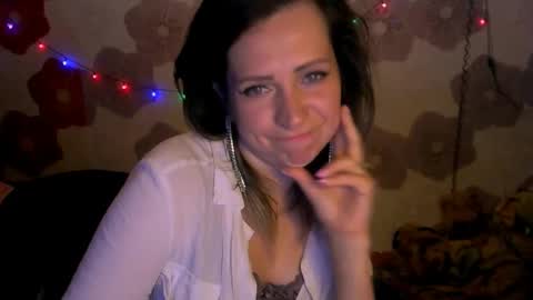 Queen Daenerys online show from October 9, 8:03 pm