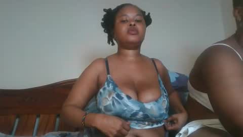 Queen kikih online show from March 10, 3:00 am