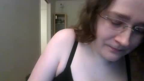 queenofthenights online show from March 11, 9:07 pm