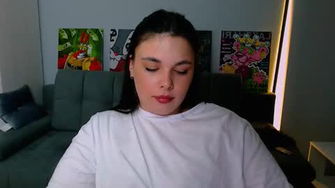 Patricia online show from March 18, 4:02 pm