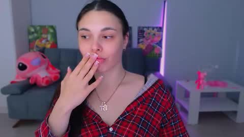 Snapshot of queenofthesense chatting on October 2, 6:56 am Patricia online show from October 2, 6:56 am