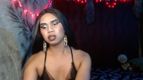 queenpinayebony_xx online show from May 29, 3:21 pm