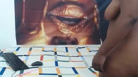 queenteex6993 online show from February 21, 8:06 am