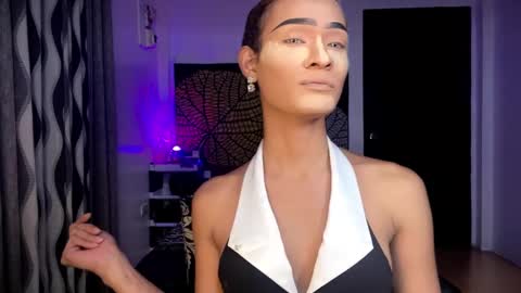 ValentinaMoone online show from December 22, 6:14 pm