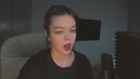 quietluxury online show from January 6, 5:28 pm