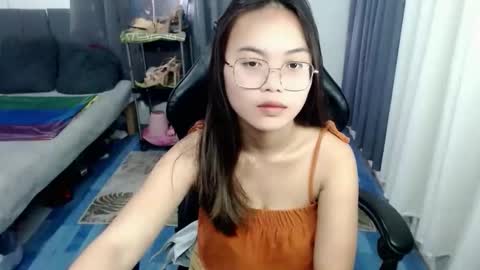 Quinne online show from September 15, 4:36 am