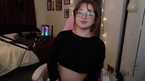 Quinn online show from July 17, 2:13 am