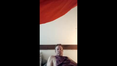 r04233054 online show from May 2, 10:32 am