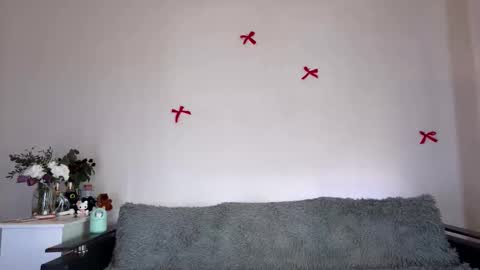 sweet Vivi online show from March 12, 4:49 am