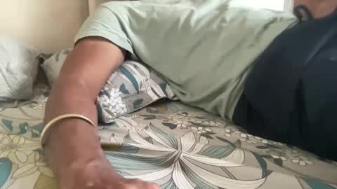 Snapshot of raamprabhu chatting on December 21, 2:19 am raamprabhu online show from December 21, 2:19 am