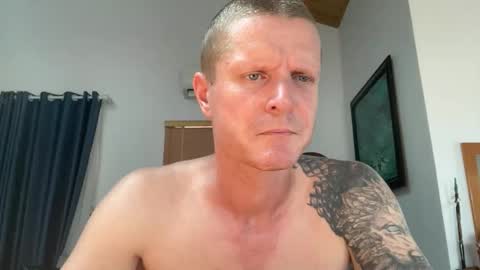 rabbit_eyes69 online show from March 3, 3:57 am