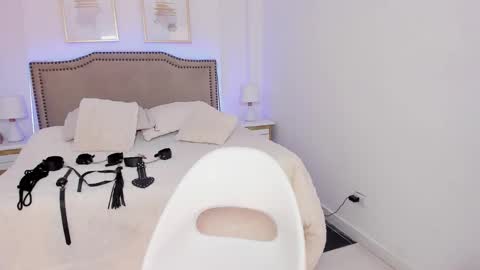 RACHEL ES online show from March 29, 8:38 am