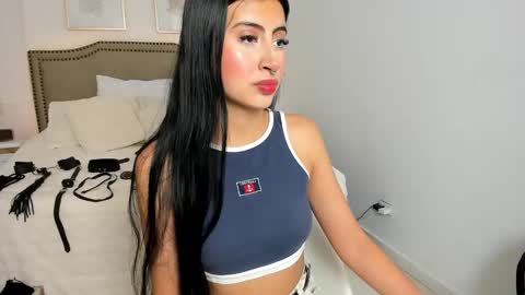 RACHEL ES online show from March 4, 7:05 am