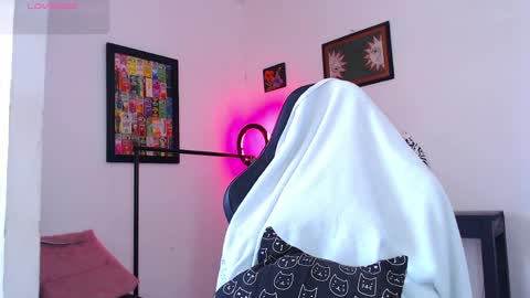 rachell_420 online show from May 8, 2:34 pm
