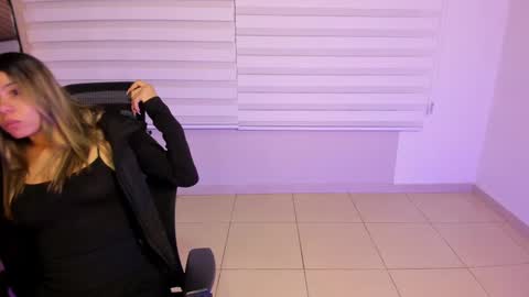 Rachell online show from October 2, 4:44 am