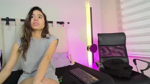 Rachell online show from March 1, 10:24 am