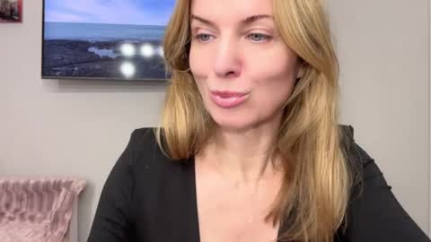 Rachel online show from February 4, 7:55 pm