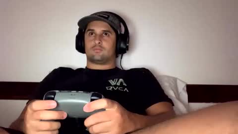 Rapha777 online show from April 9, 3:29 pm