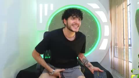 R A F A E L online show from September 20, 9:40 pm