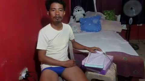 Raffyhardcock4u online show from May 4, 1:17 pm