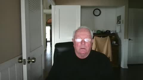 raiderman215 online show from February 4, 8:49 pm