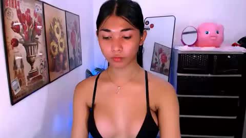 raindrizzle1706 online show from March 2, 5:08 am