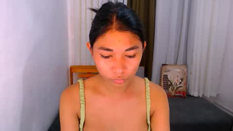 raindrizzle1706 online show from February 17, 1:48 am