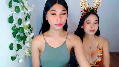 raindrizzle1706 online show from December 2, 5:00 pm