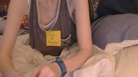 RainyDayEm online show from July 9, 4:49 am