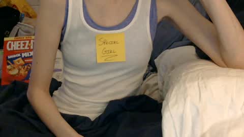 RainyDayEm online show from August 6, 3:48 am