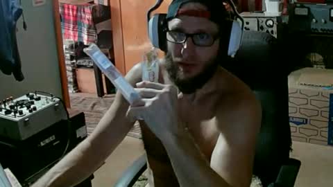 Randall online show from June 10, 9:02 pm