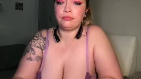 Randii online show from April 22, 4:36 pm