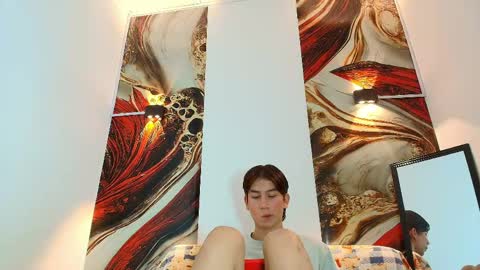 raphael_nyon1 online show from April 30, 4:17 am