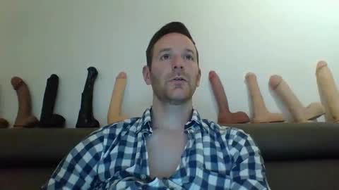 Thomas online show from April 15, 7:06 pm