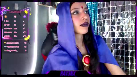   online show from November 2, 12:38 pm